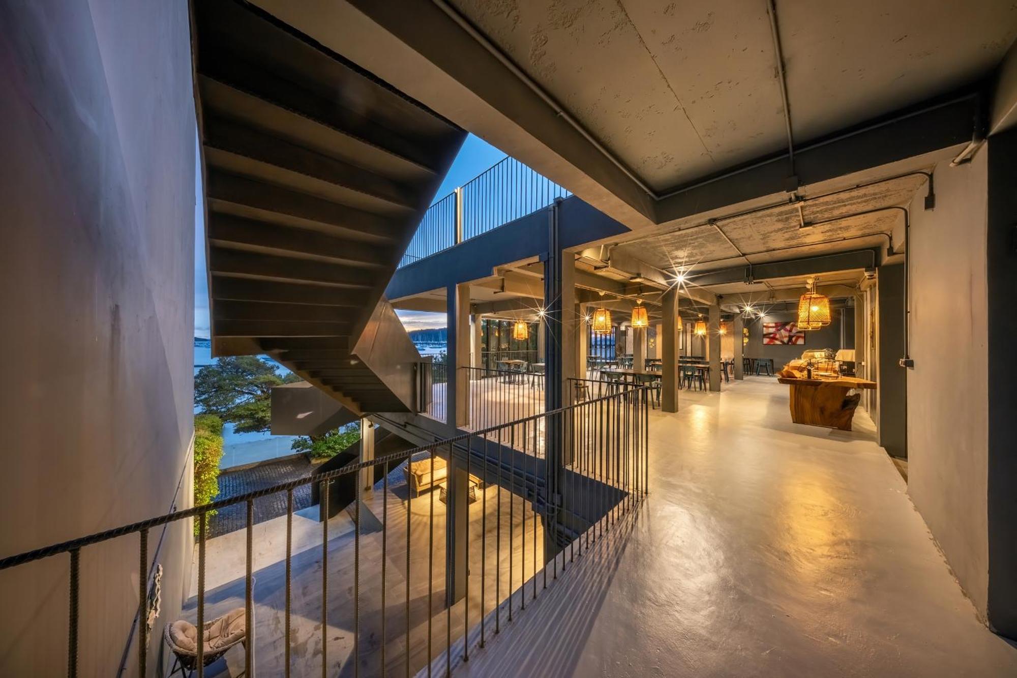 Shin Arch39 Phuket Beach Front - Sha Plus Chalong Extérieur photo