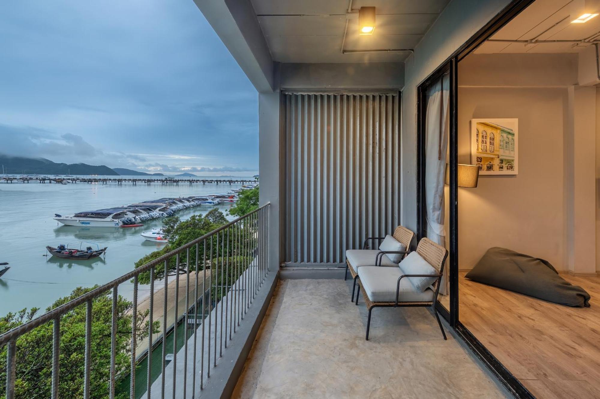 Shin Arch39 Phuket Beach Front - Sha Plus Chalong Extérieur photo