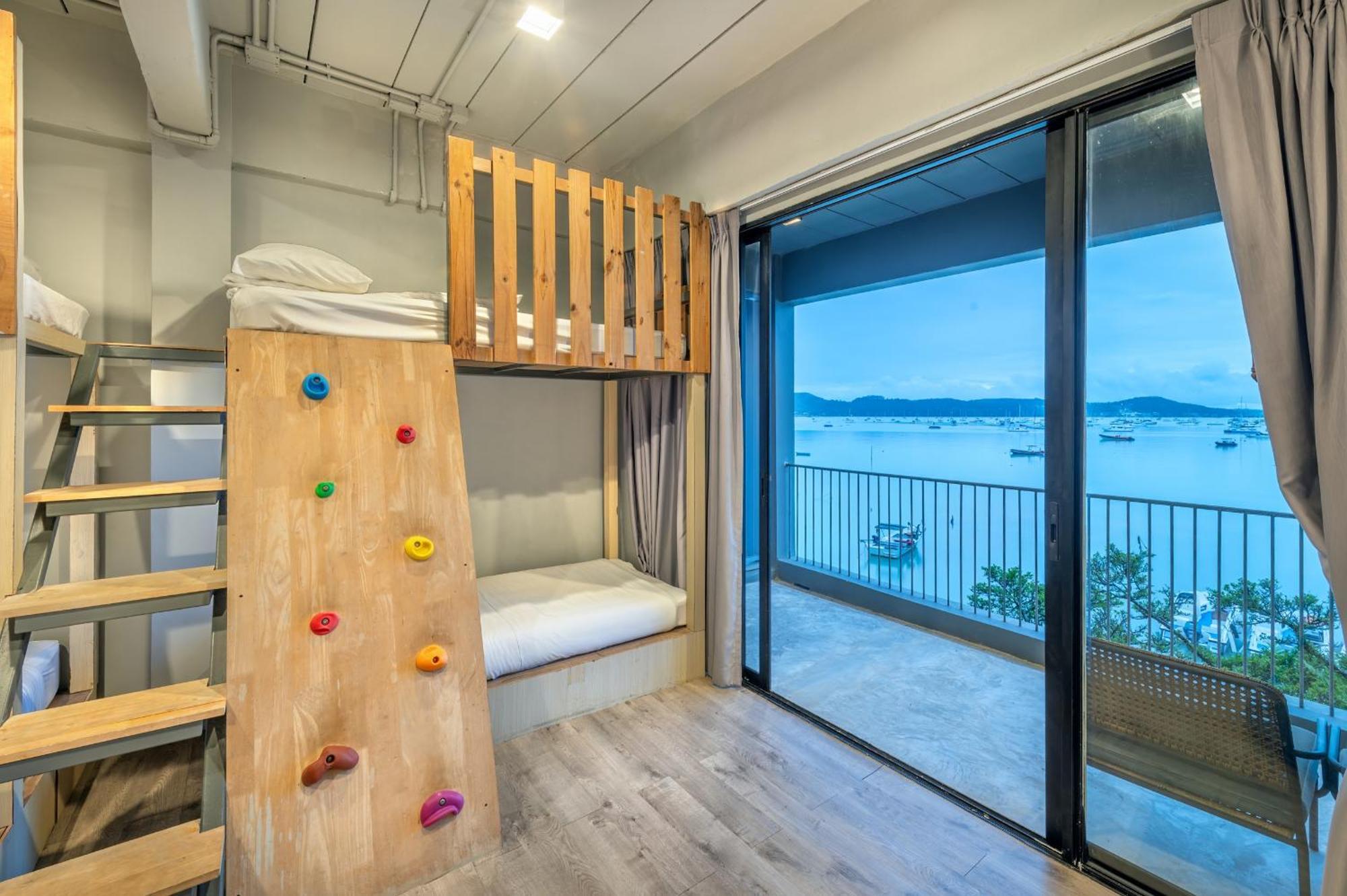 Shin Arch39 Phuket Beach Front - Sha Plus Chalong Extérieur photo