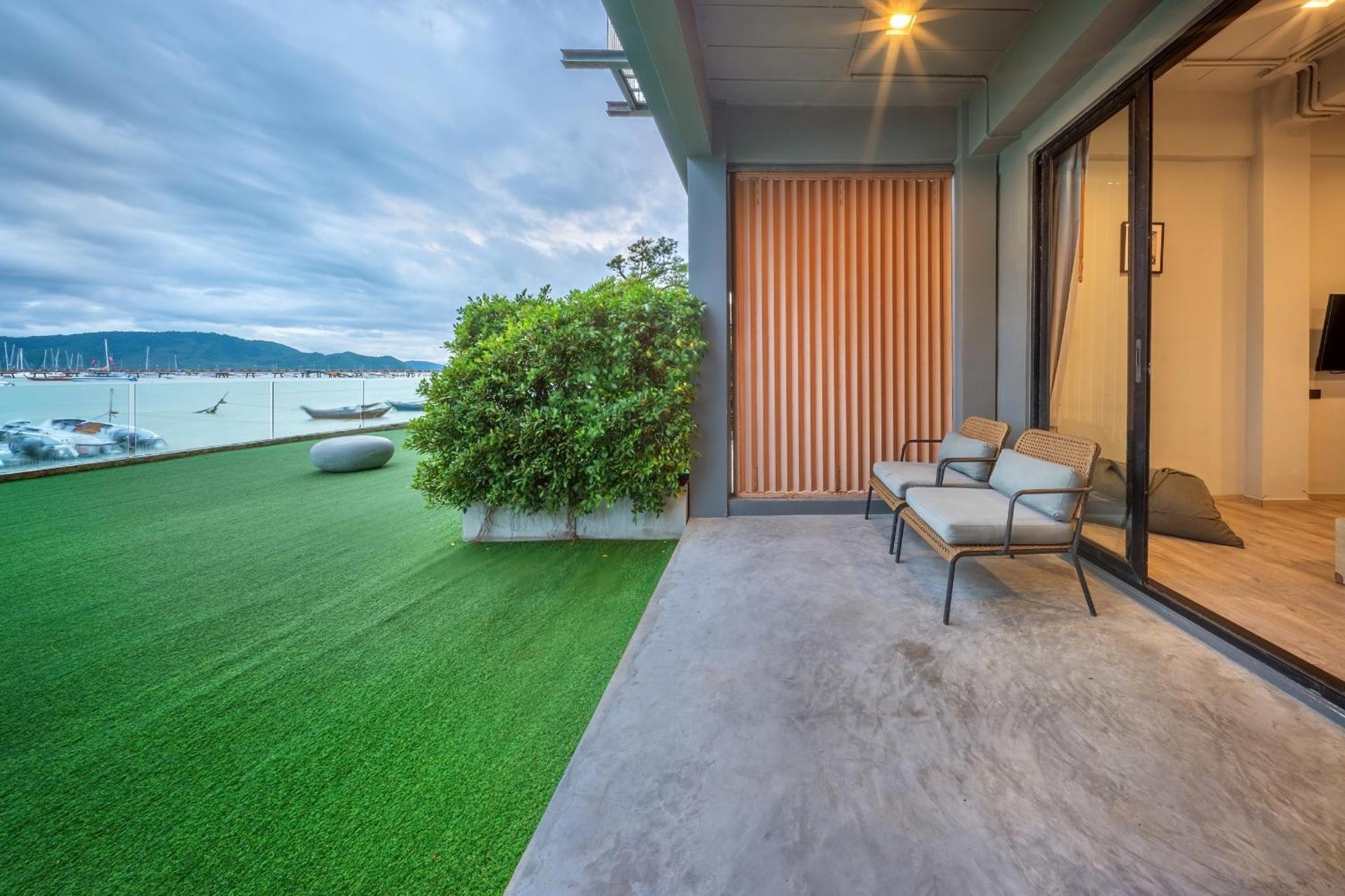 Shin Arch39 Phuket Beach Front - Sha Plus Chalong Extérieur photo