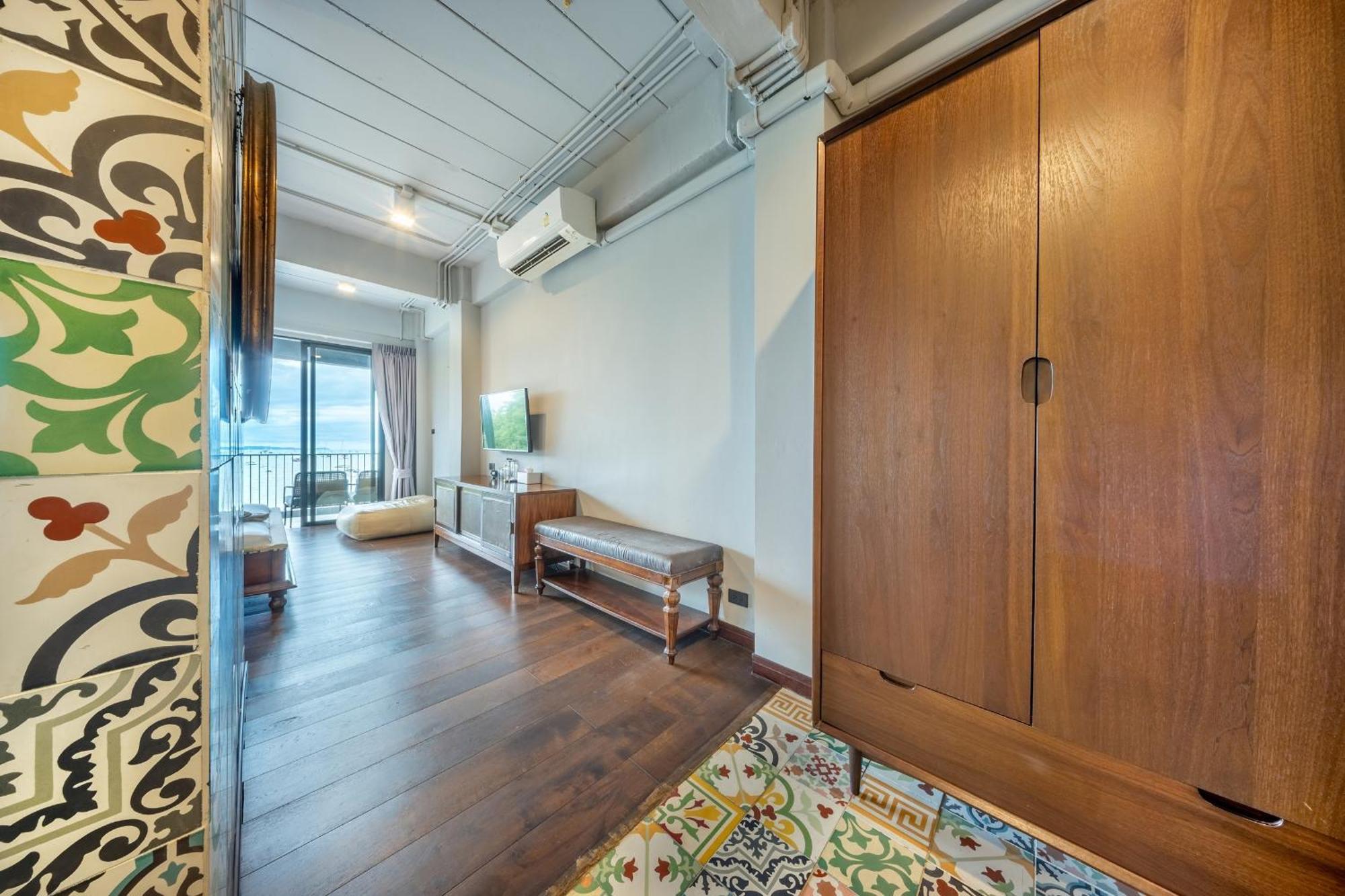 Shin Arch39 Phuket Beach Front - Sha Plus Chalong Extérieur photo