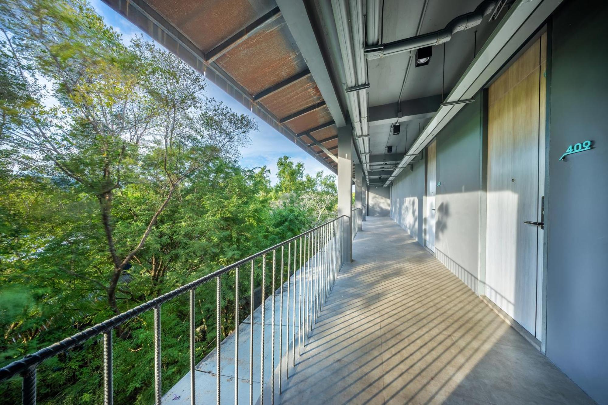 Shin Arch39 Phuket Beach Front - Sha Plus Chalong Extérieur photo