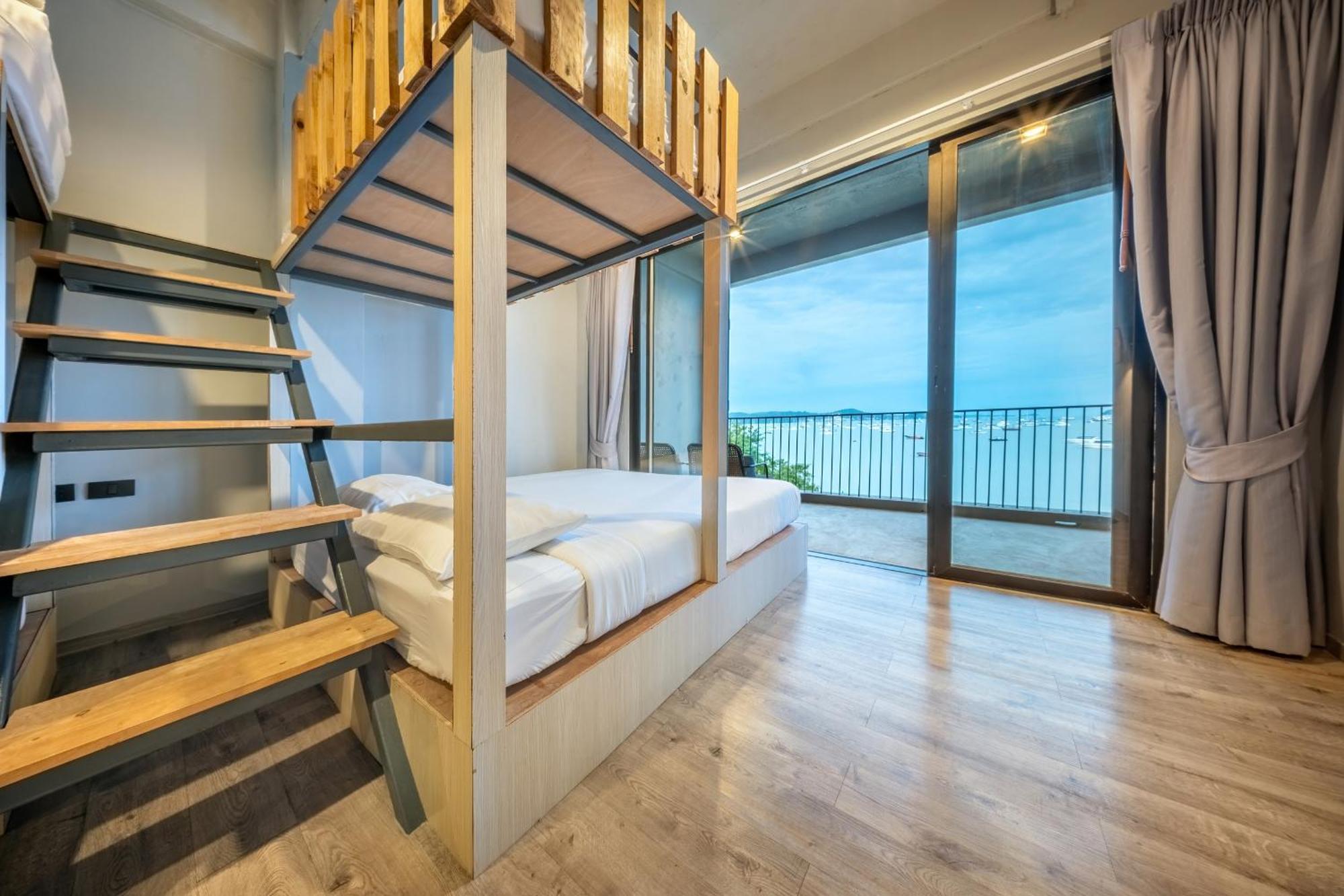 Shin Arch39 Phuket Beach Front - Sha Plus Chalong Extérieur photo